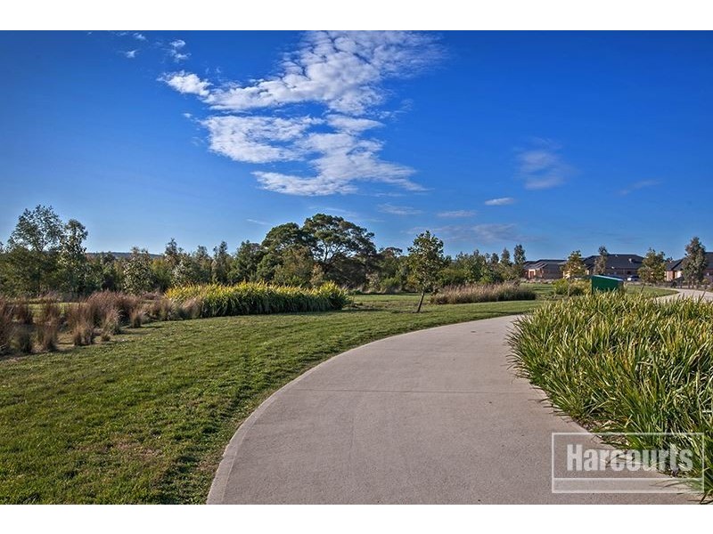 85 Banjo Patterson Drive, Pakenham VIC 3810
