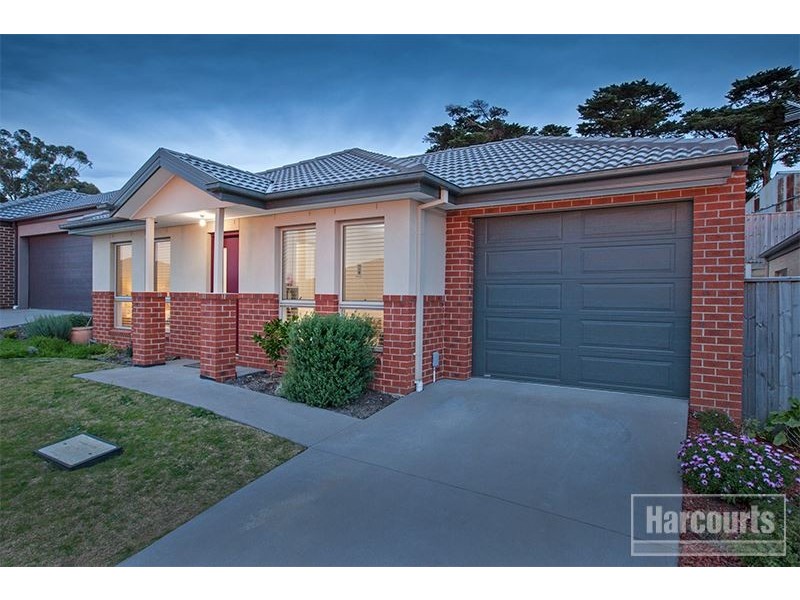 35/3 Manor View, Pakenham VIC 3810