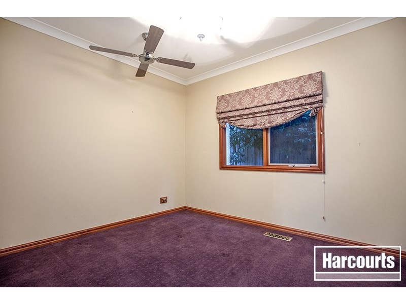 16 Ash Crescent, Pakenham VIC 3810