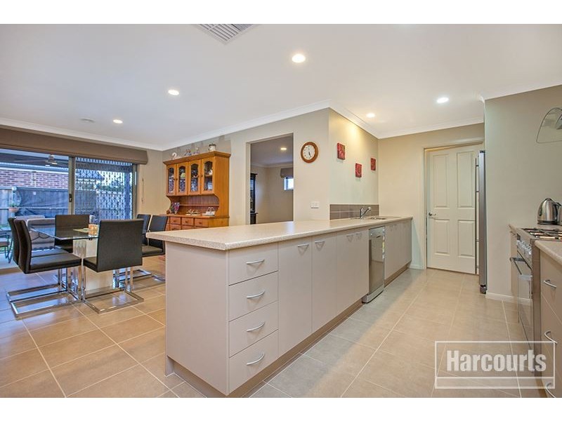 21 Central Avenue, Pakenham VIC 3810