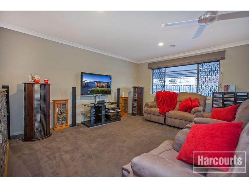 21 Central Avenue, Pakenham VIC 3810