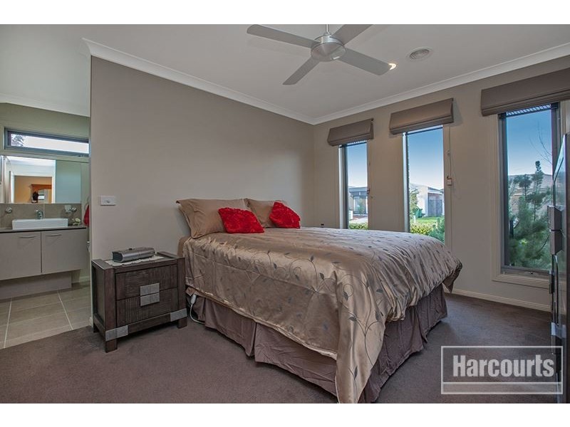 21 Central Avenue, Pakenham VIC 3810