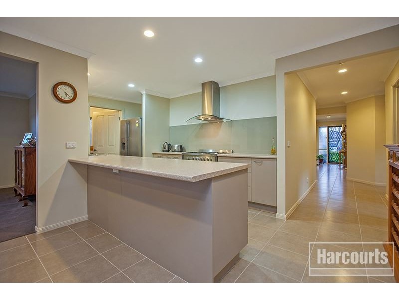 21 Central Avenue, Pakenham VIC 3810