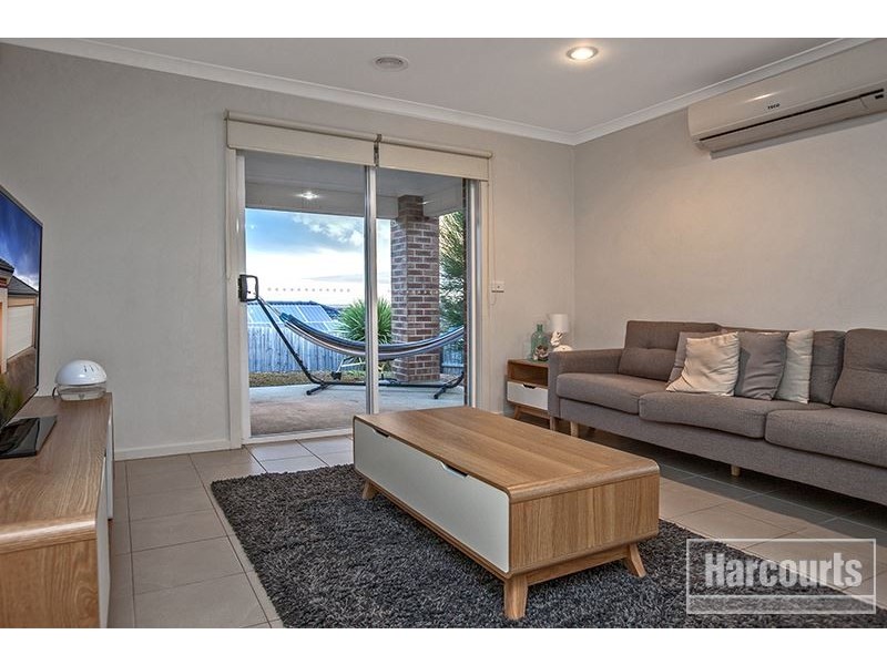 37 Manna Gum Drive, Pakenham VIC 3810