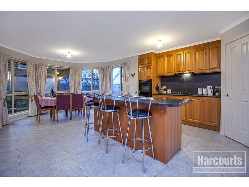 12 Eddie Barron Terrace, Pakenham VIC 3810