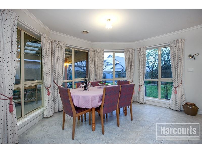 12 Eddie Barron Terrace, Pakenham VIC 3810