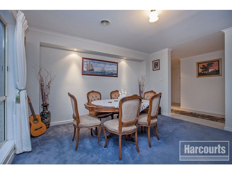 12 Eddie Barron Terrace, Pakenham VIC 3810