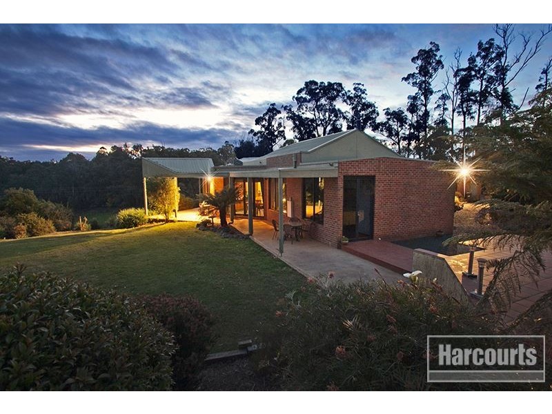 105 Mann Road, Pakenham Upper VIC 3810