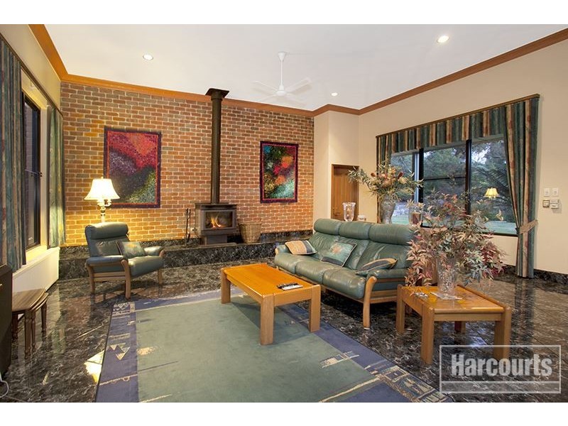 105 Mann Road, Pakenham Upper VIC 3810