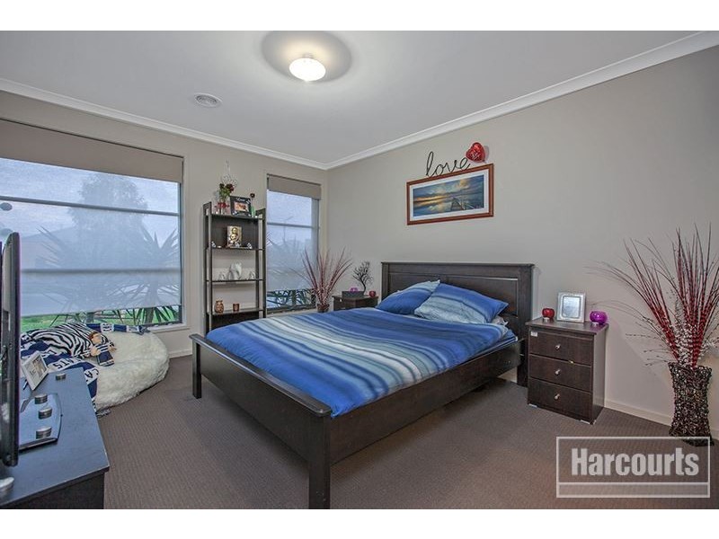 6 Embling Street, Pakenham VIC 3810