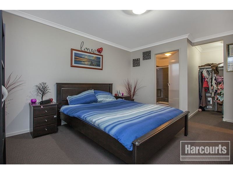 6 Embling Street, Pakenham VIC 3810