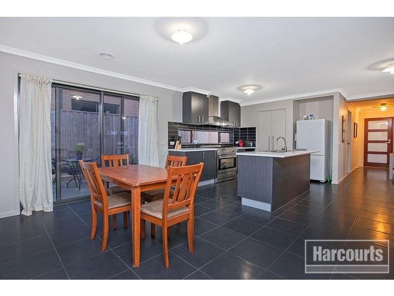 6 Embling Street, Pakenham VIC 3810