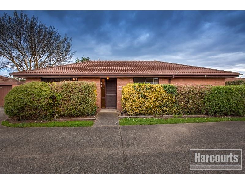 10/9 Rogers Street, Pakenham VIC 3810