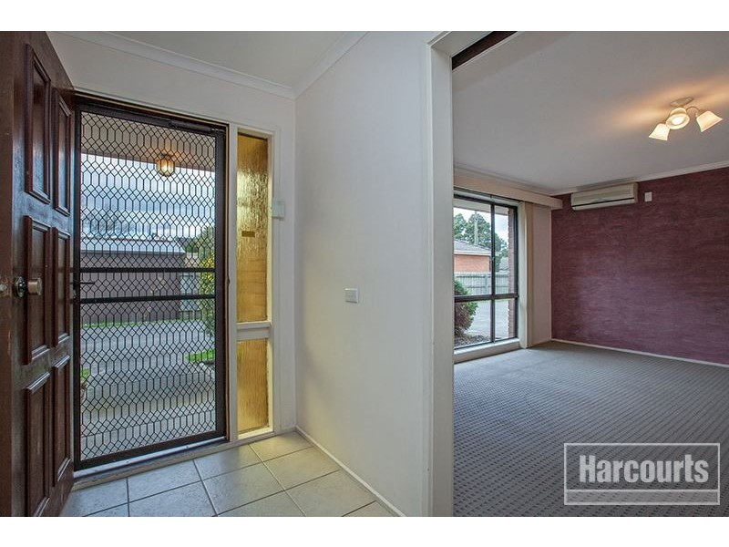 10/9 Rogers Street, Pakenham VIC 3810