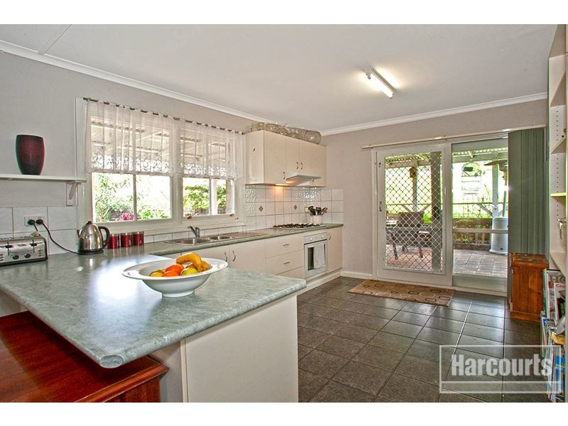 6 Warren Road, Nar Nar Goon North VIC 3812