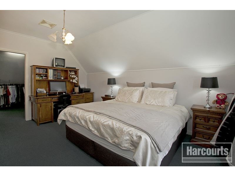 6 Warren Road, Nar Nar Goon North VIC 3812