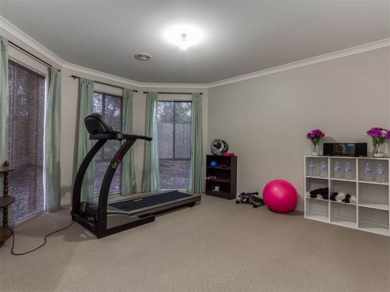 47 Ebony Drive, Pakenham VIC 3810