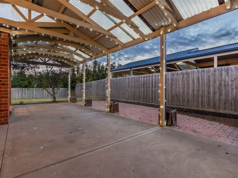 47 Ebony Drive, Pakenham VIC 3810