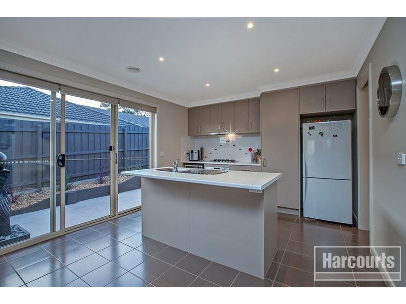 1/101 Ebony Drive, Pakenham VIC 3810
