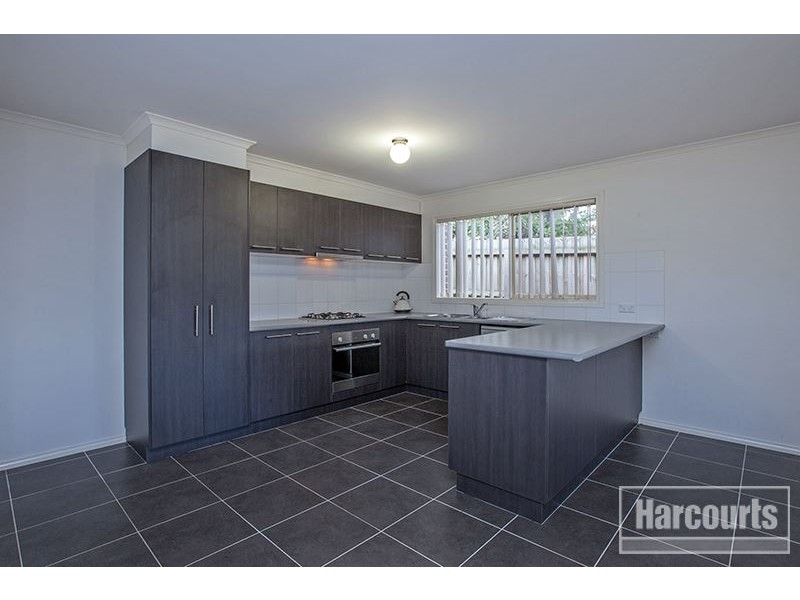 6/40 Army Road, Pakenham VIC 3810