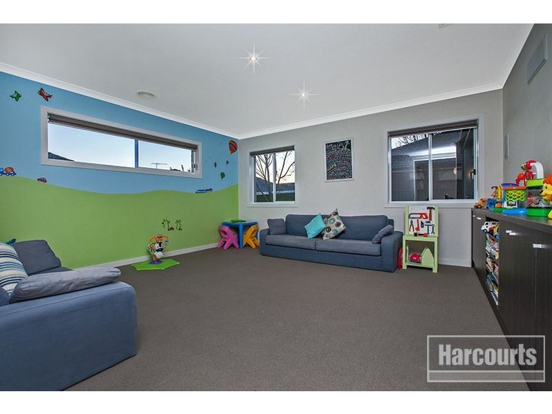 34 Botanic Drive, Pakenham VIC 3810
