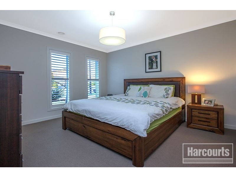 34 Botanic Drive, Pakenham VIC 3810