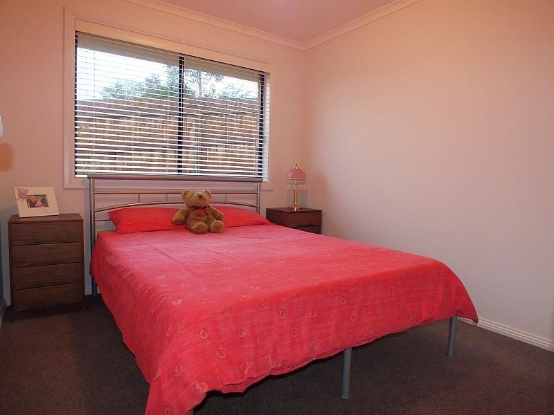 23 Ayesha Rise, Pakenham VIC 3810