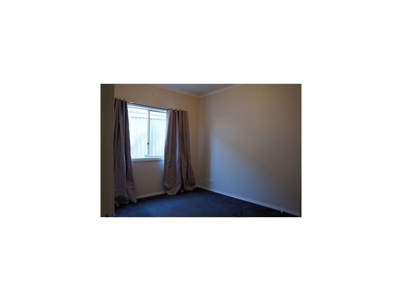 32 St Leonard Way, Pakenham VIC 3810