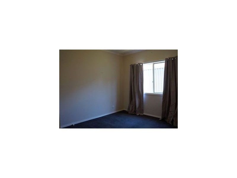 32 St Leonard Way, Pakenham VIC 3810