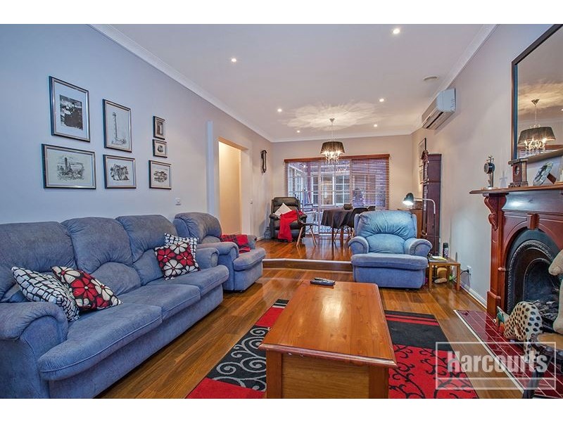 5 Inverness Close, Pakenham VIC 3810