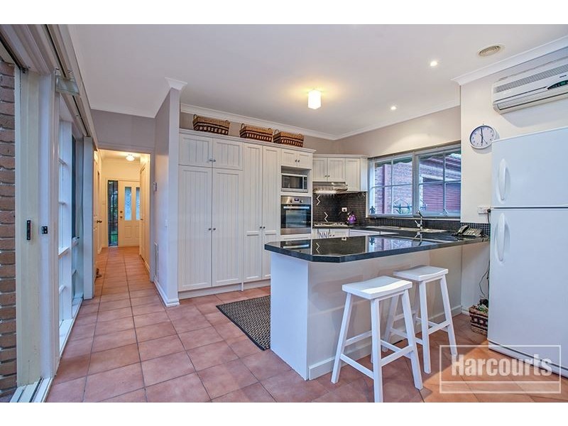 5 Inverness Close, Pakenham VIC 3810