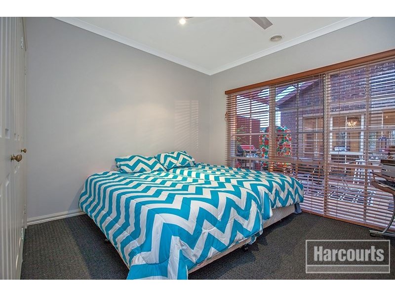 5 Inverness Close, Pakenham VIC 3810