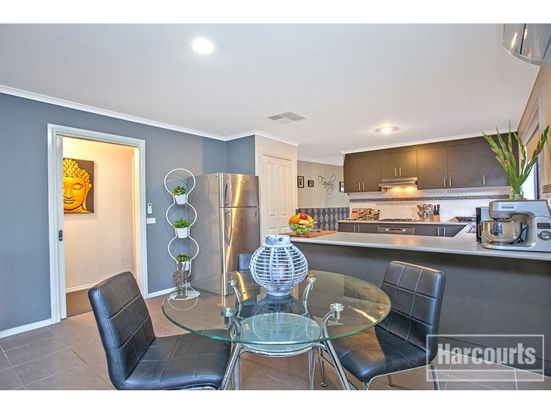 16 Grand Central Boulevard, Pakenham VIC 3810