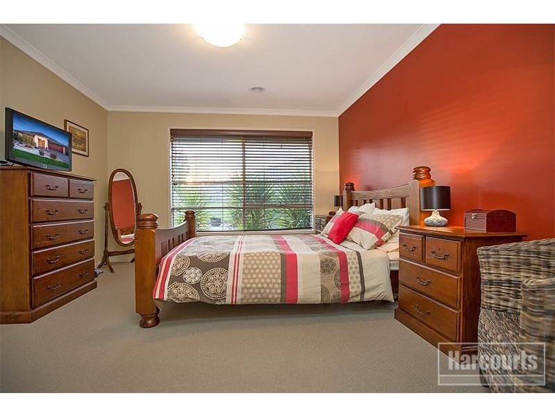 10 Perry Court, Pakenham VIC 3810