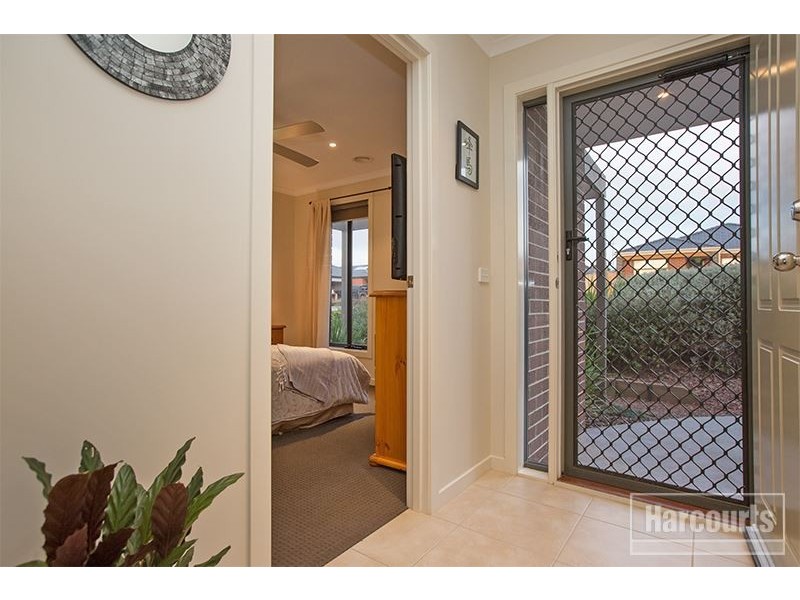 19 Wedgewood Drive, Pakenham VIC 3810