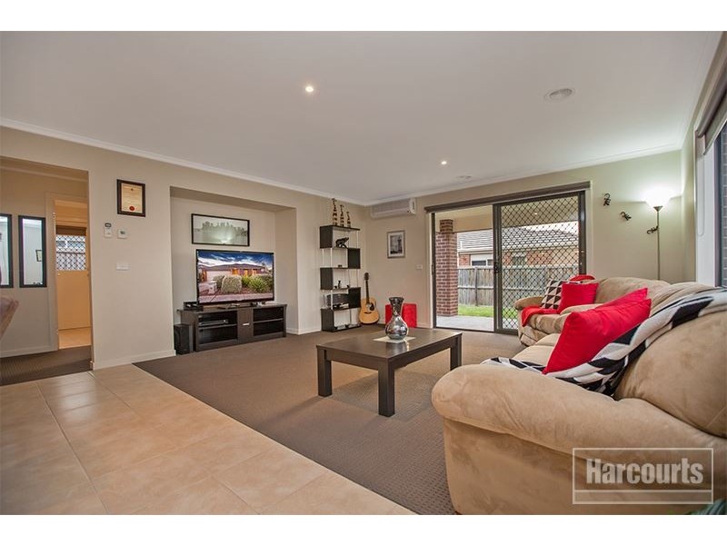 19 Wedgewood Drive, Pakenham VIC 3810