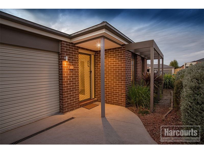19 Wedgewood Drive, Pakenham VIC 3810