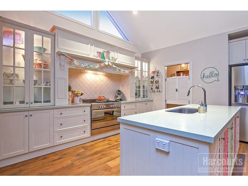 48 Livingstone Boulevard, Pakenham VIC 3810