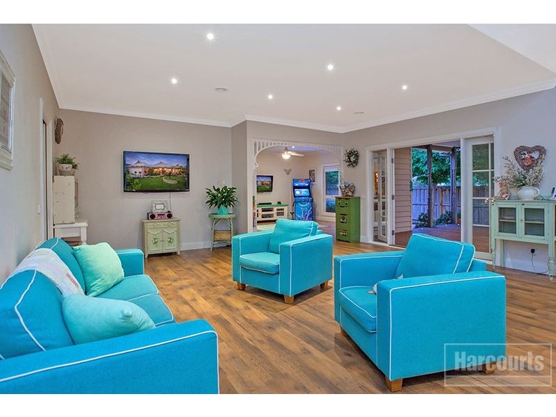 48 Livingstone Boulevard, Pakenham VIC 3810