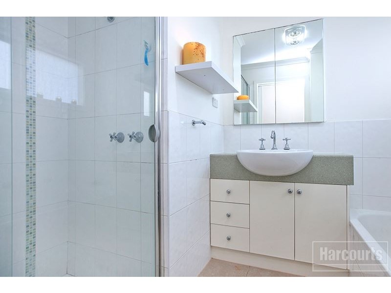 2 Campbell Street, Garfield VIC 3814