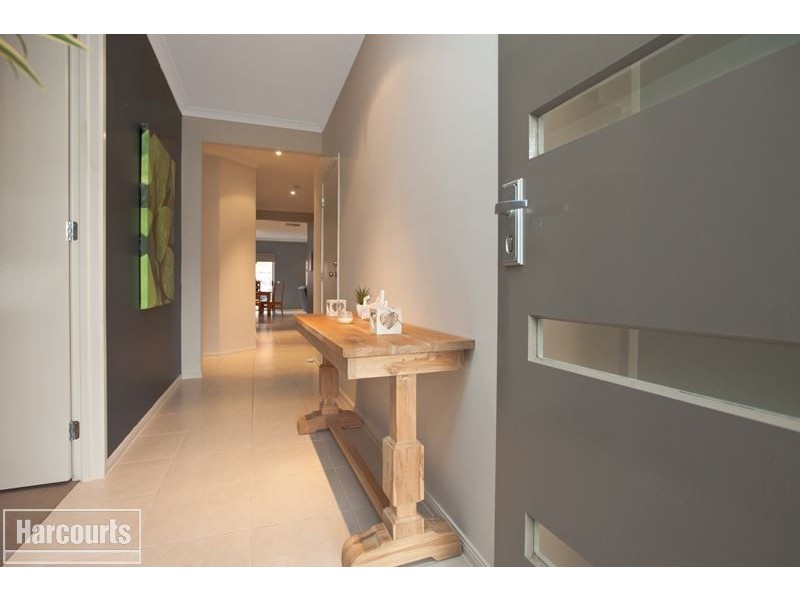 25 Rush Lily Drive, Officer VIC 3809