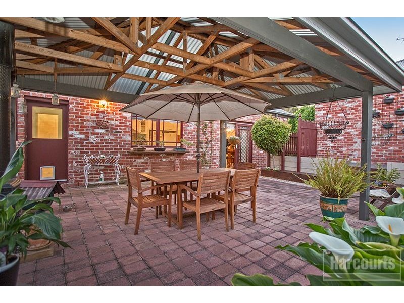 14 Livingstone Boulevard, Pakenham VIC 3810