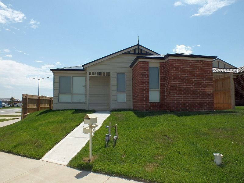26 Discovery Street, Pakenham VIC 3810
