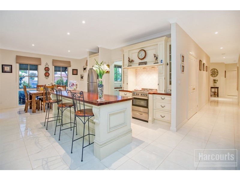 2 Banks Road, Pakenham VIC 3810