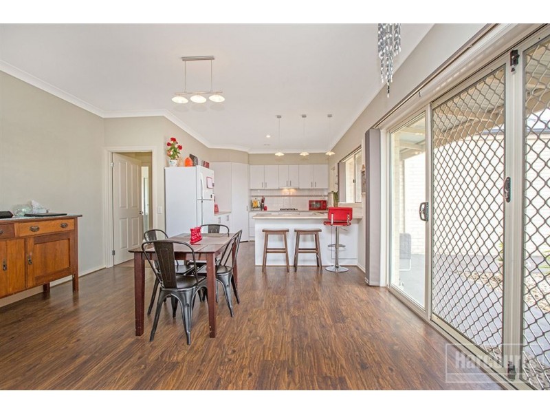 47 Sandalwood Drive, Pakenham VIC 3810