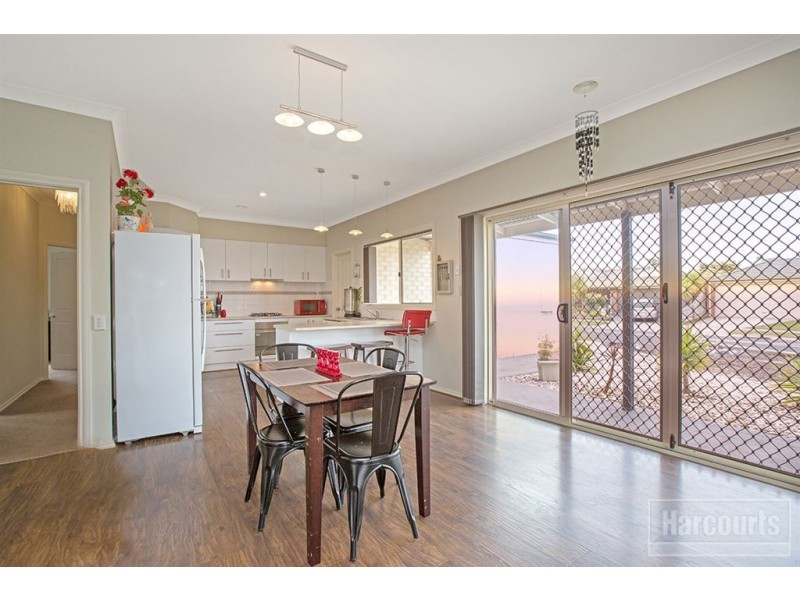 47 Sandalwood Drive, Pakenham VIC 3810