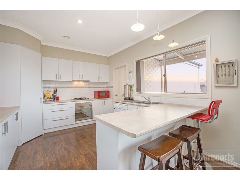 47 Sandalwood Drive, Pakenham VIC 3810