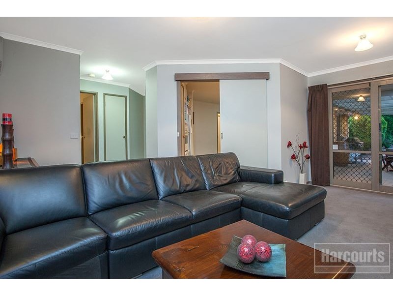 2 Paramount Way, Pakenham VIC 3810