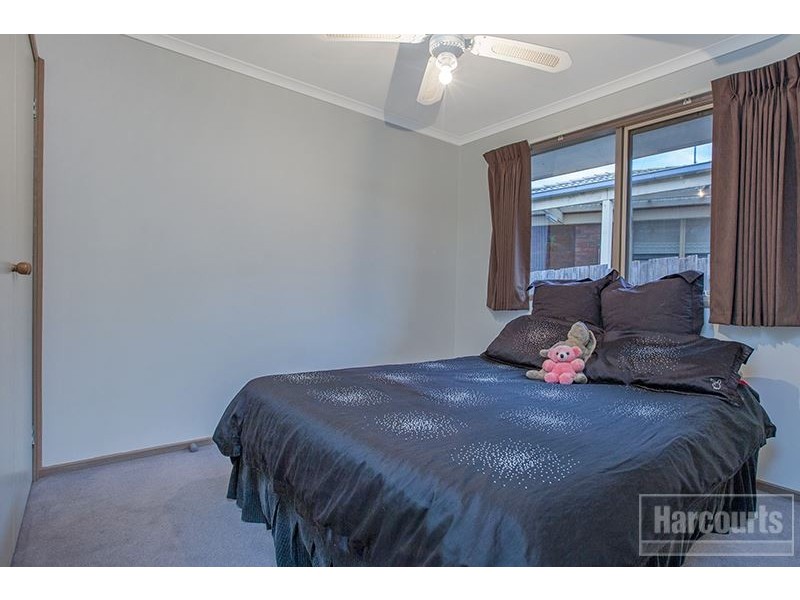 2 Paramount Way, Pakenham VIC 3810