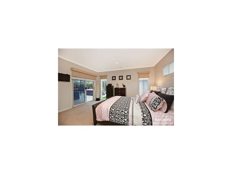 85 The Parkway, Pakenham VIC 3810